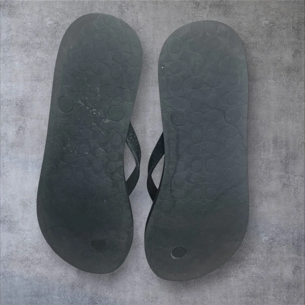 Coach Geometric Black Flip Flop Thong Sandals Womens 9-10 Silver Bow Detail